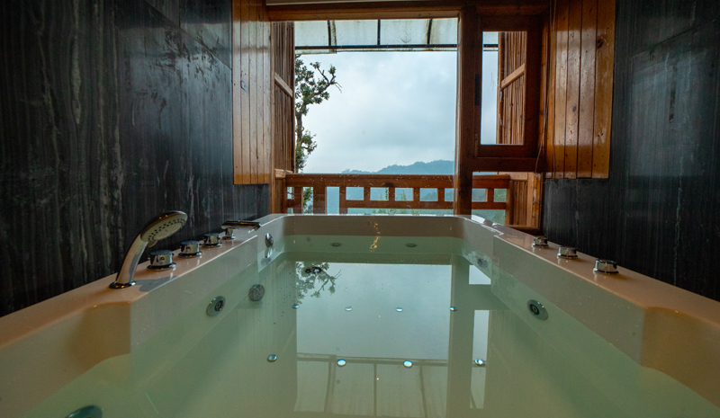 Suite Room with Jacuzzi