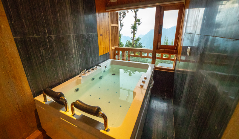 Suite Room with Jacuzzi